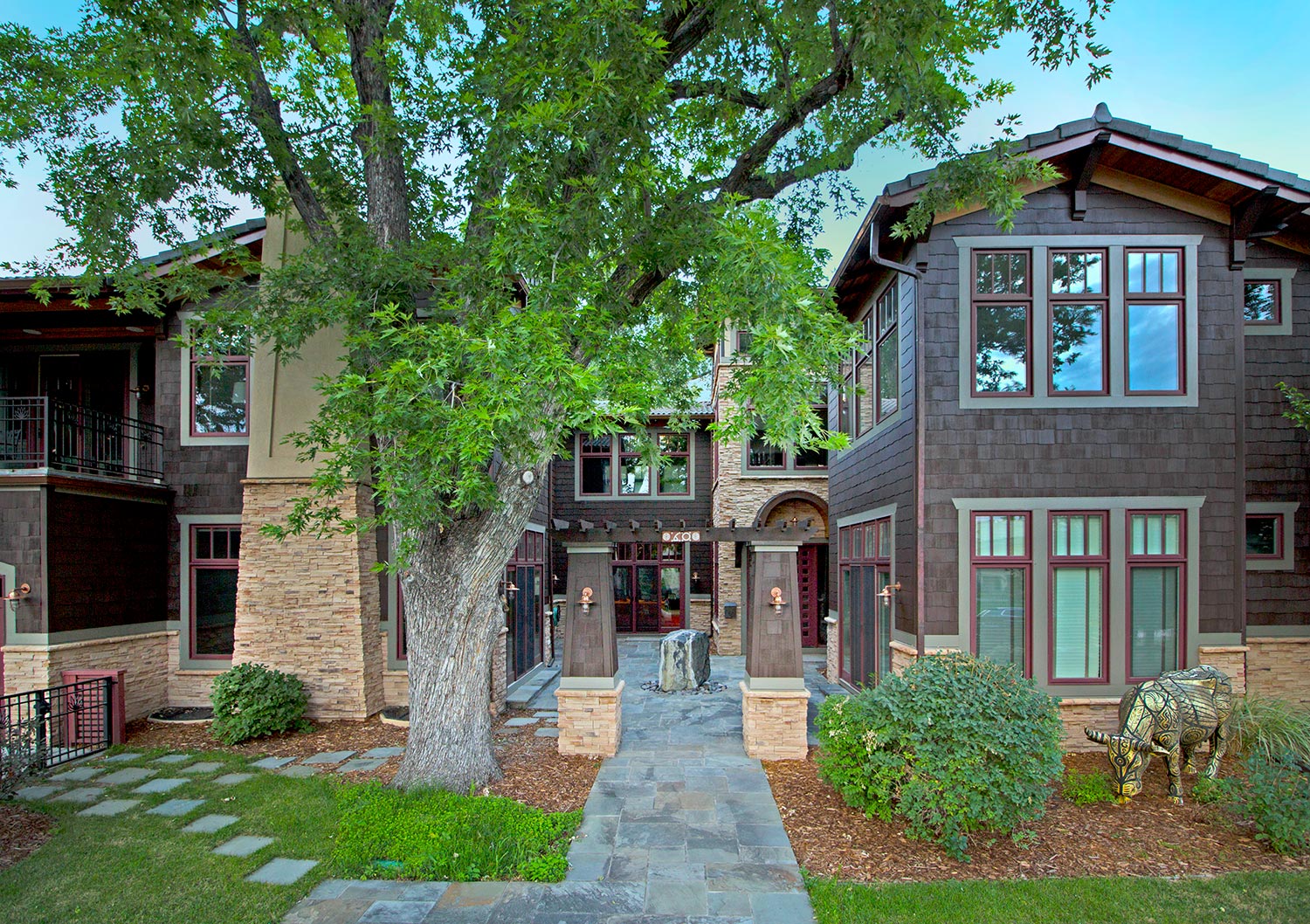 Colorado Front Range Issue 11.4 Two Hilltop Homes
