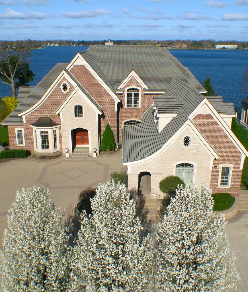 Greater Michigan Issue 4.6 features Luxurious Pine Lake Estate