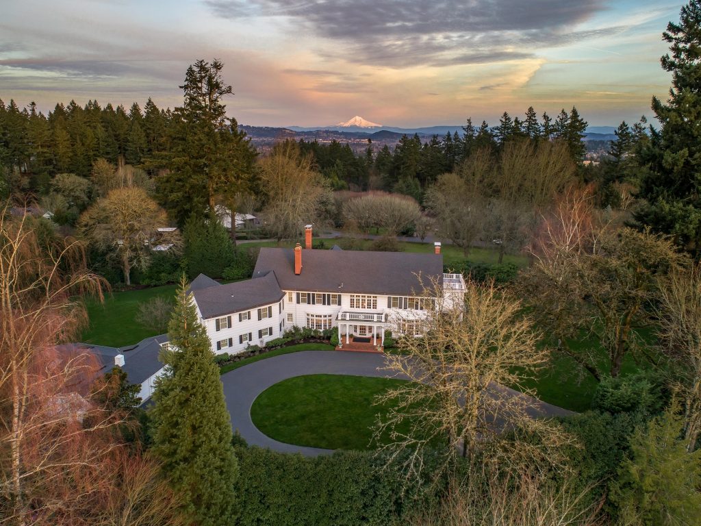 Iconic Dunthorpe Beauty in LHM Oregon SW Washington 17.1