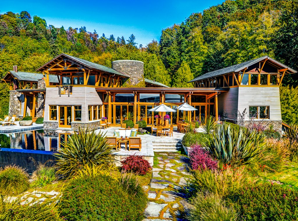 Hidden Valley Waterfront Estate on the Cover of LHM Seattle 13.2