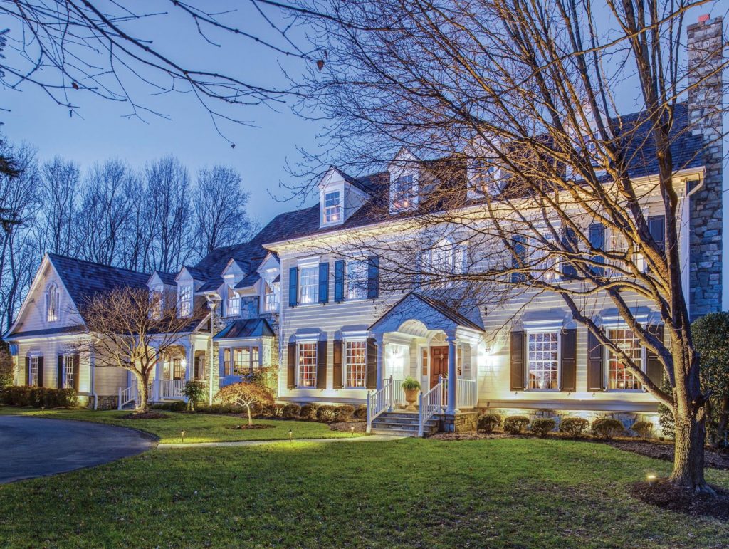 Avenel's Rapley Preserve Custom on the Cover of LHM DC 14.2