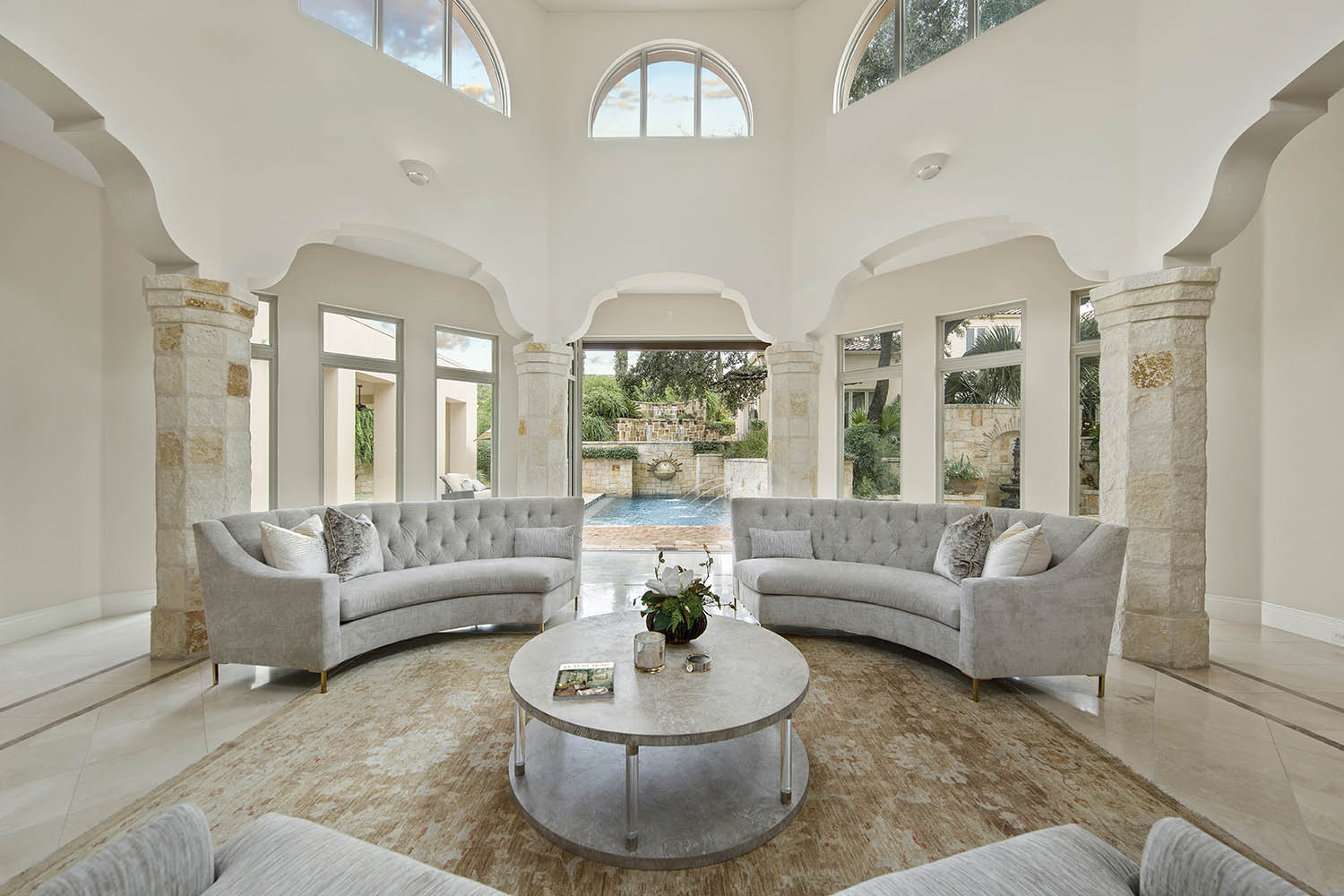 Unprecedented Dominion Estate on the Cover of San Antonio 11.1