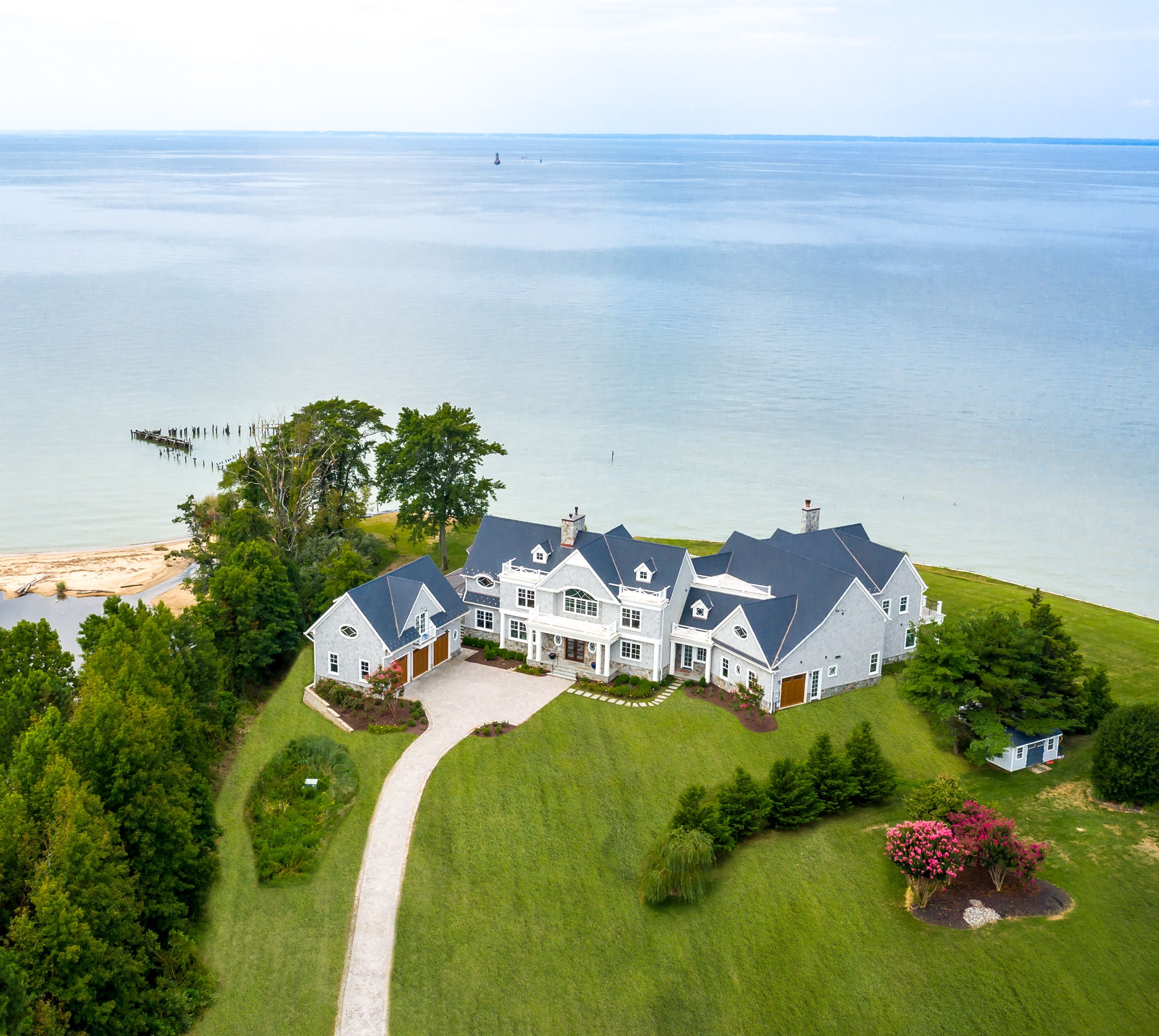 Chesapeake Bay Waterfront on the Cover of LHM Washington DC 15.5