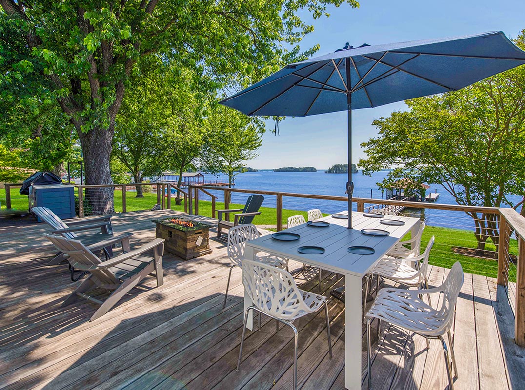 Points End: Lake Norman Luxury Rental 