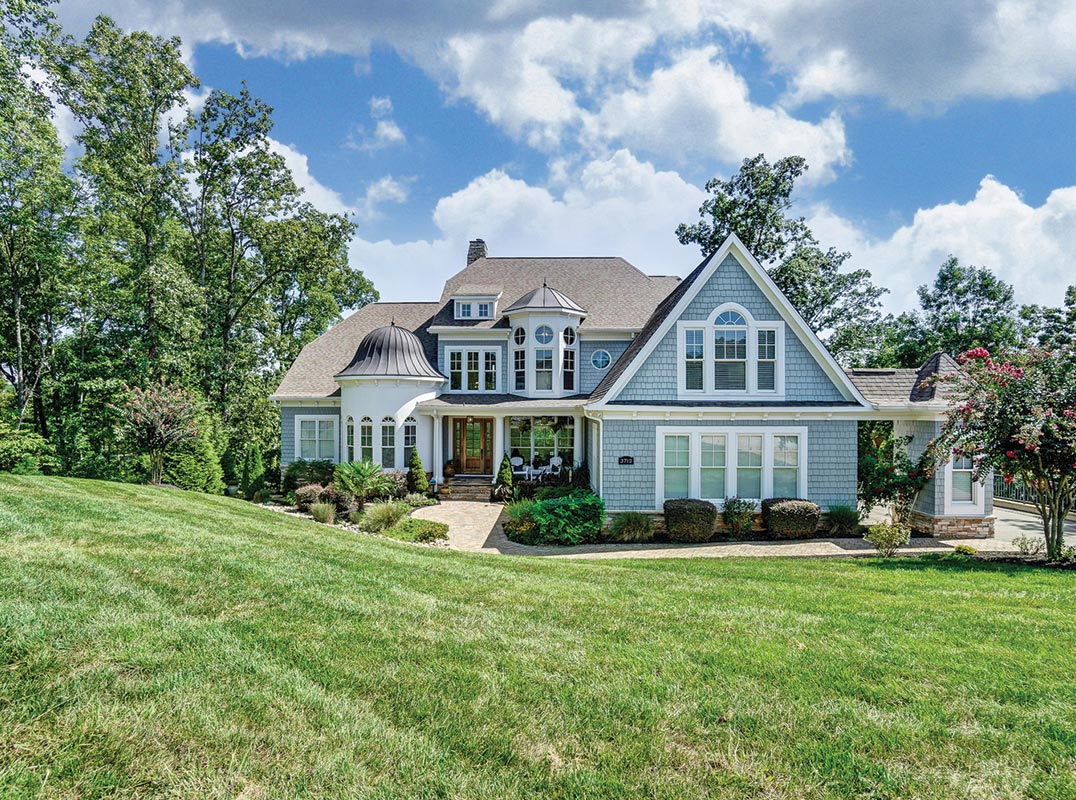 Charlotte Exquisite Lake Wylie Waterfront Home