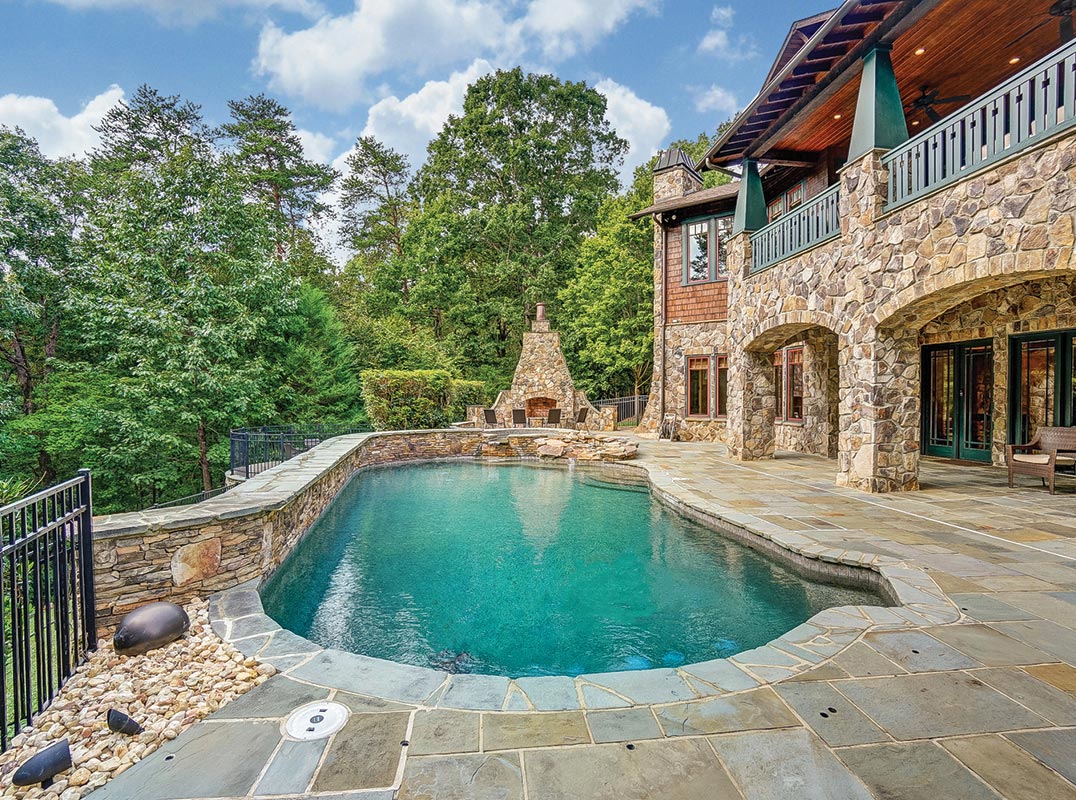 Luxury Homes, Real Estate, Realtors Luxury Home Magazine