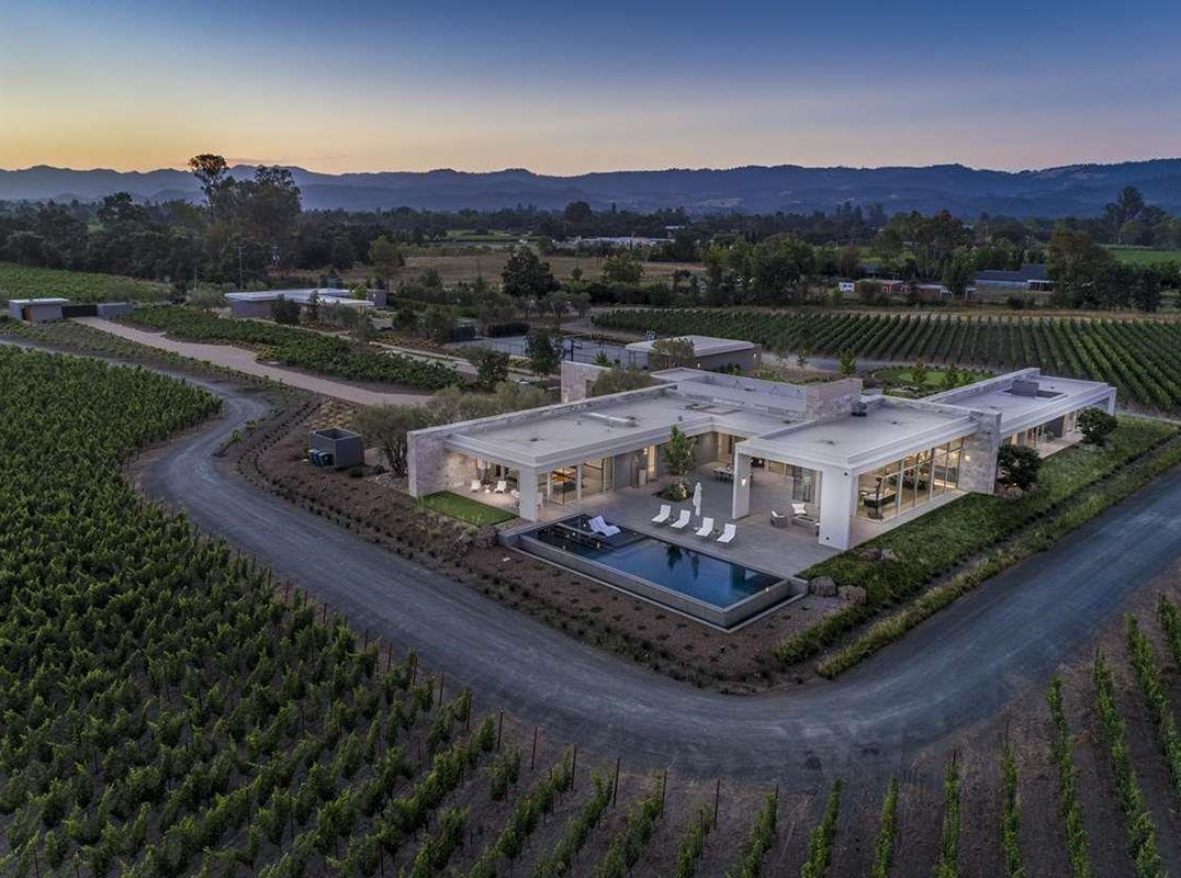 20 Acre Vineyard Estate