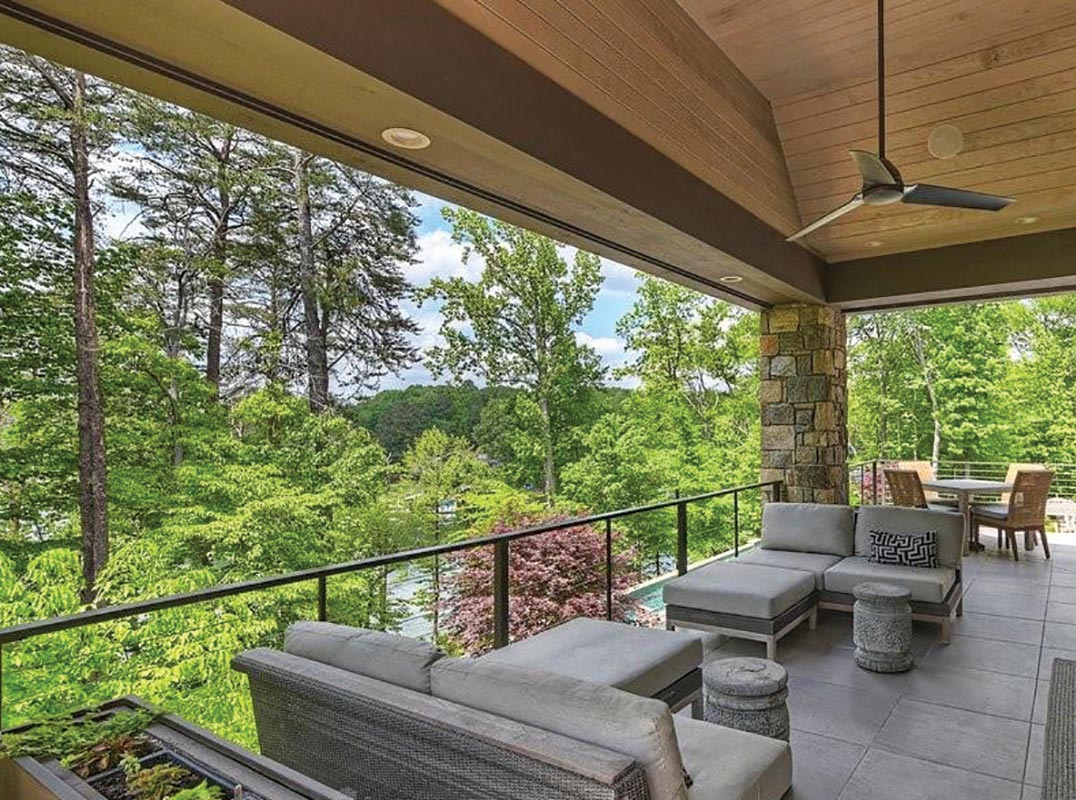 Once in a Lifetime Lakefront Retreat