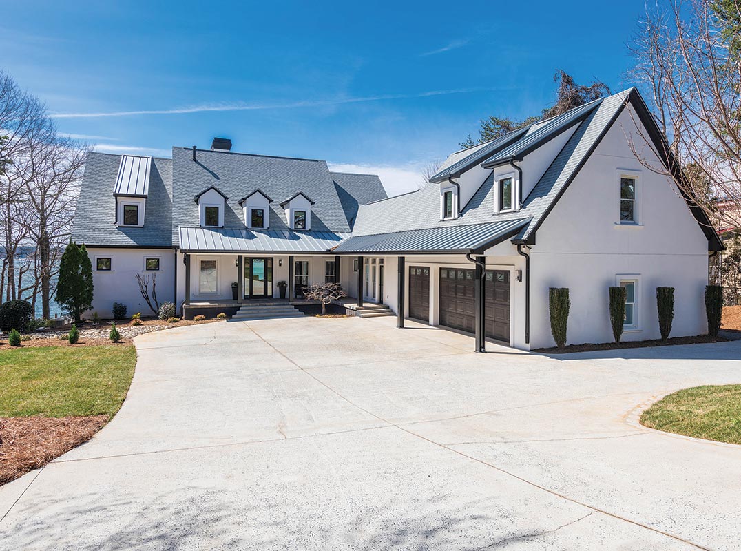 Sterling on Strawpocket: Lake Norman Luxury Rental