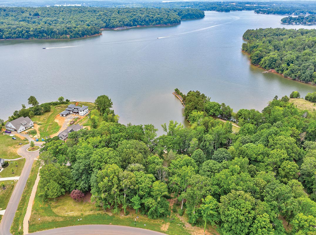Waterfront Homesite in McLean South Shore on Lake Wylie