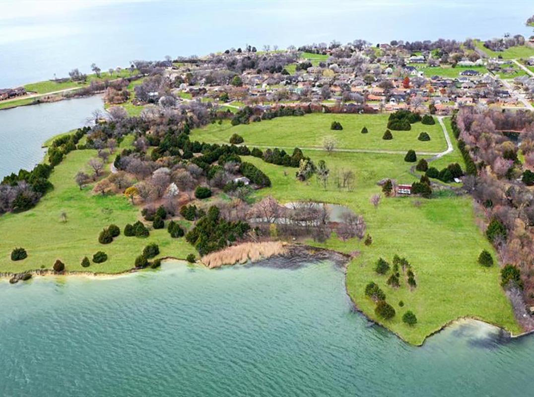 2+ Acre Lakefront Lot Located On Beautiful Lake Ray Hubbard