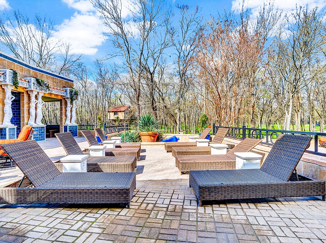 To VILLA BELLA FORESTA a.k.a BEAUTIFUL FOREST!