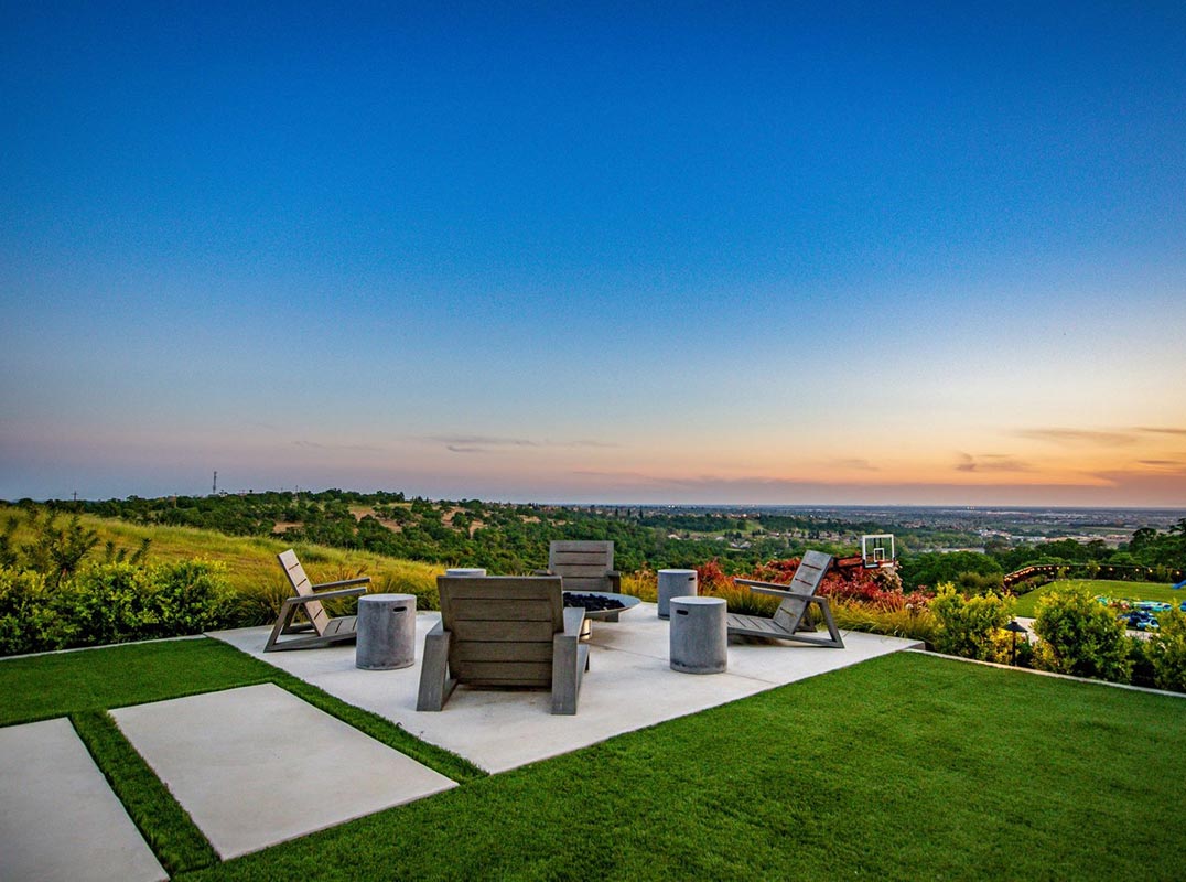 Sacramento Stunning Catta Verdera Modern Single Story Home