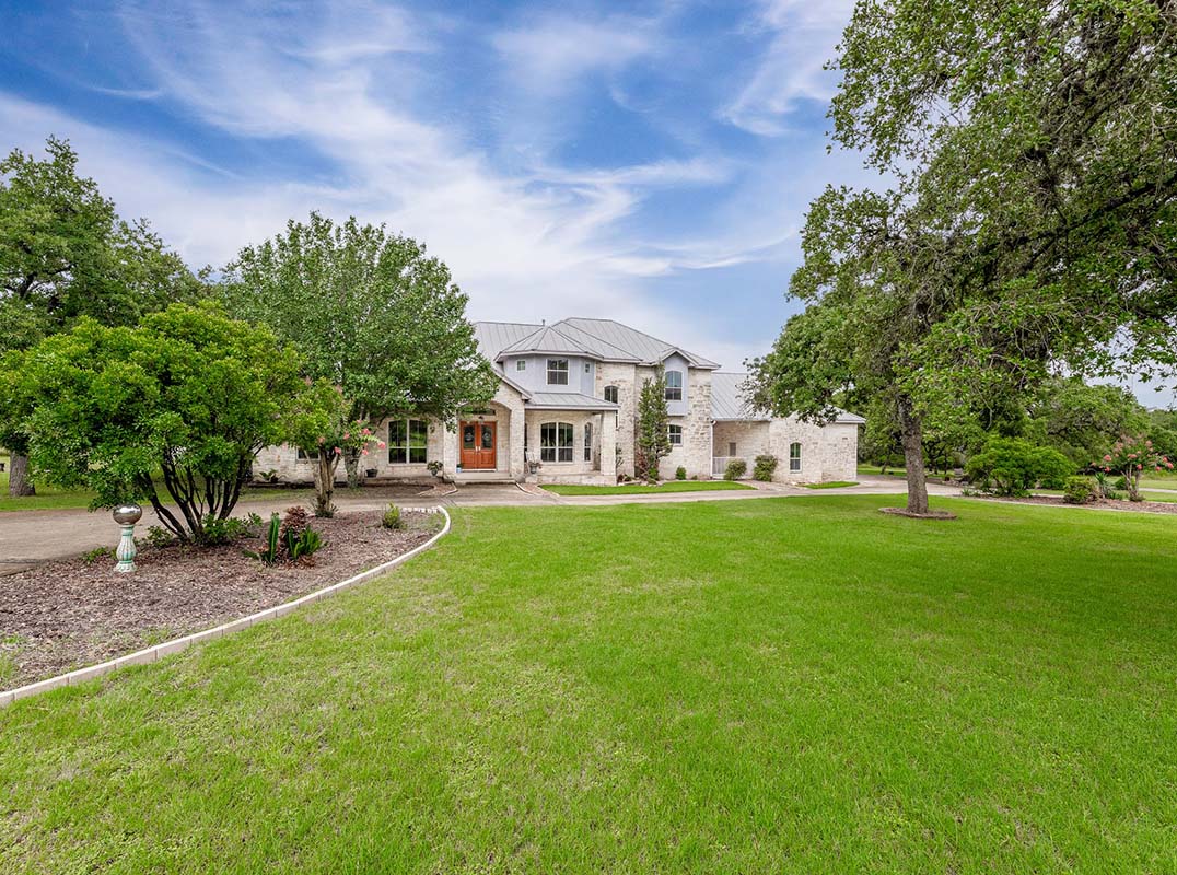 Luxury Homes, Real Estate, Realtors Luxury Home Magazine