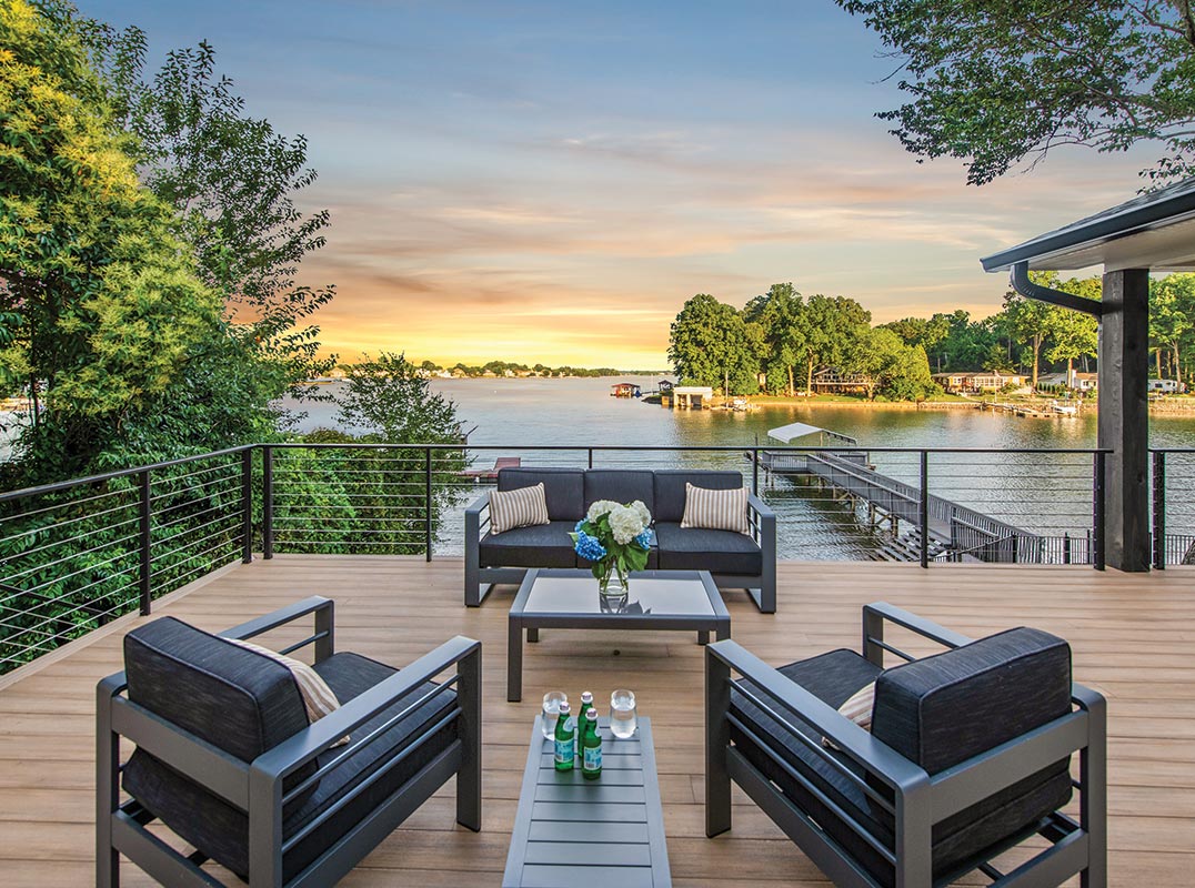 Lakeshore Adrift: Lake Norman Luxury Rental