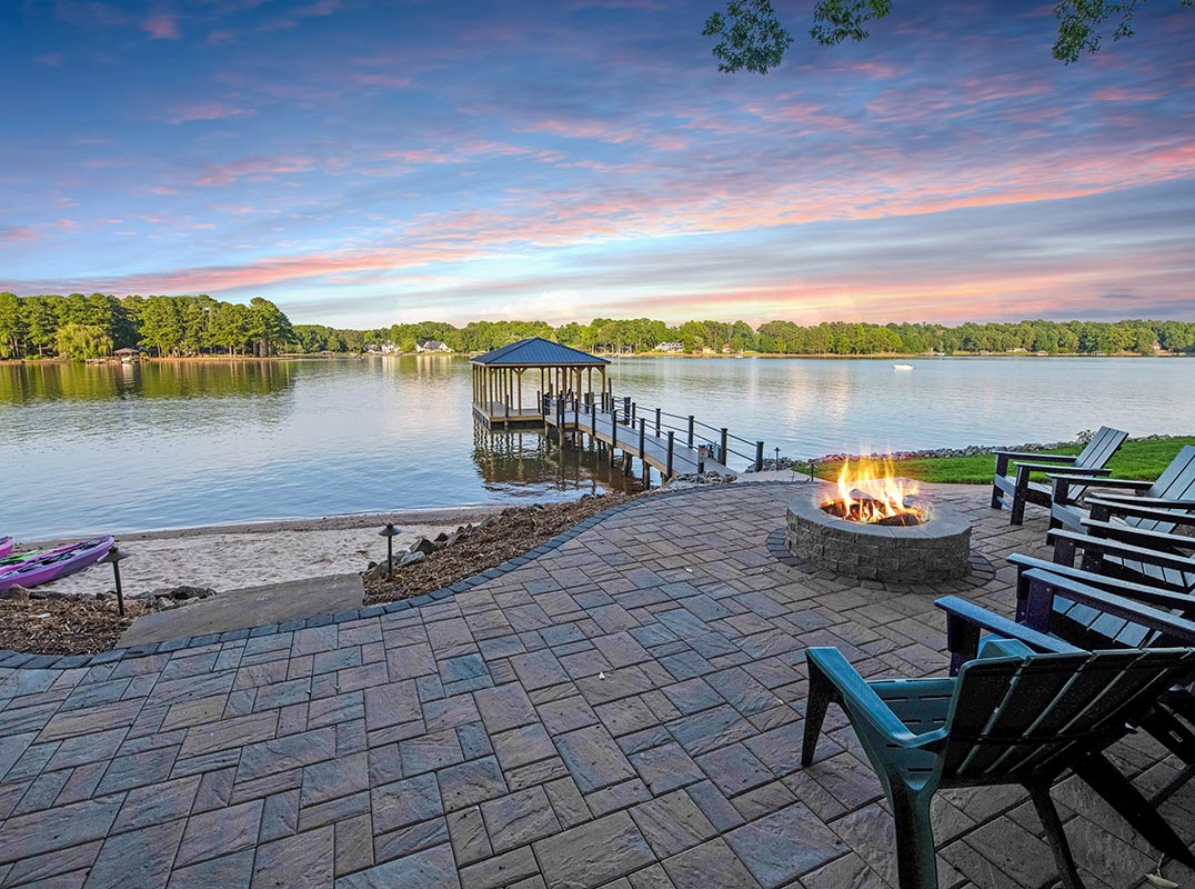 Kempton Cove: Lake Norman Luxury Rental