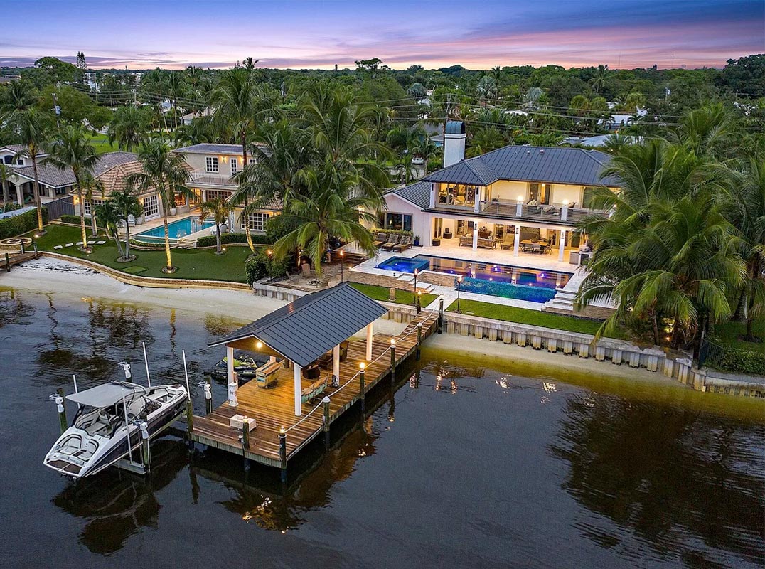 Stunning South Facing Loxahatchee River Home