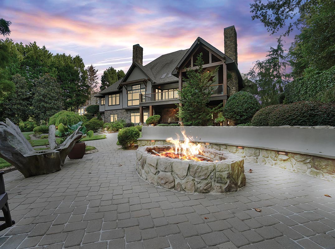 Mountain Getaway Inspired Home On Lake Norman