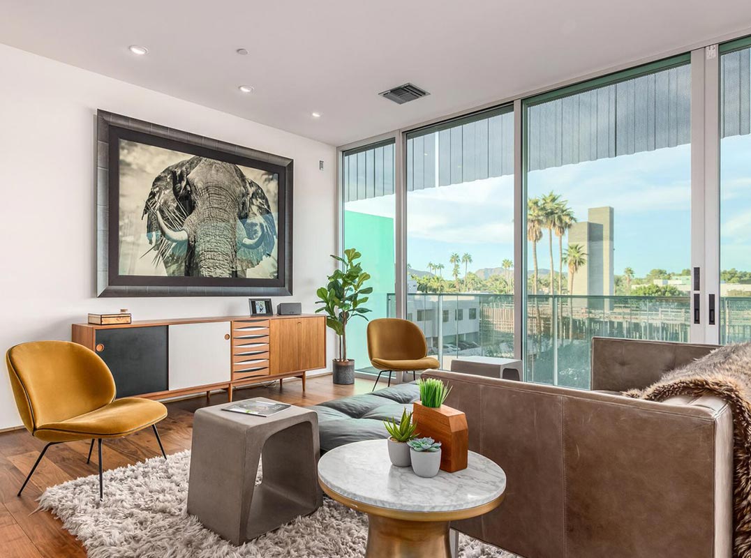 Sophisticated Elegance Located In The Heart Of Scottsdale's Downtown Urban Arts District