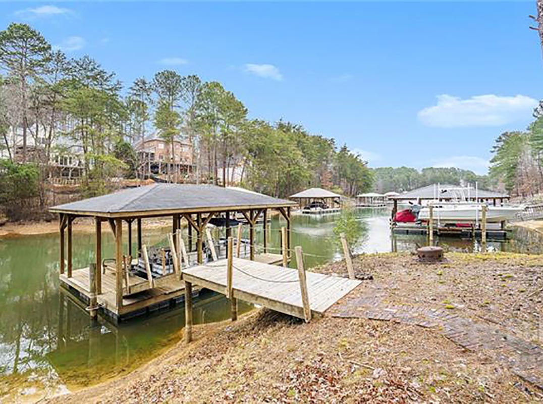 Lake Norman Waterfront Home on Over an Acre
