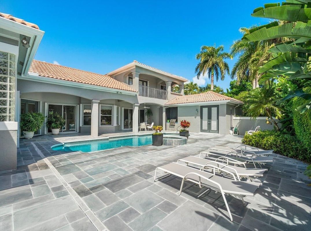 Stunning Water & Golf Views in Exclusive Admirals Cove