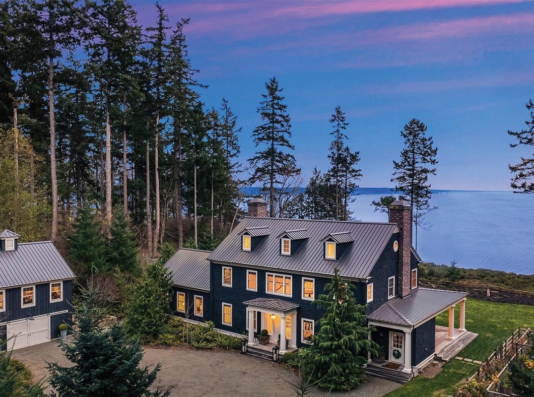 Whidbey Island Colonial Retreat