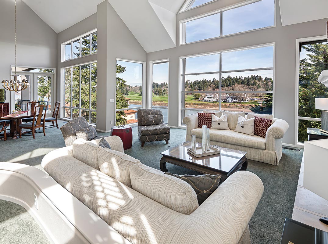 STUNNING WILLAMETTE RIVERFRONT CONTEMPORARY