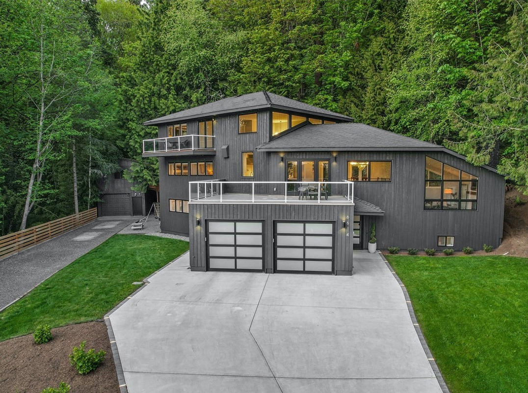 Holmes Point NW Contemporary