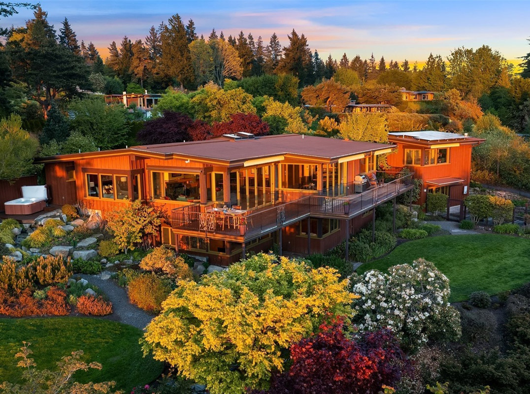 Exceptional Northwest Modern Home