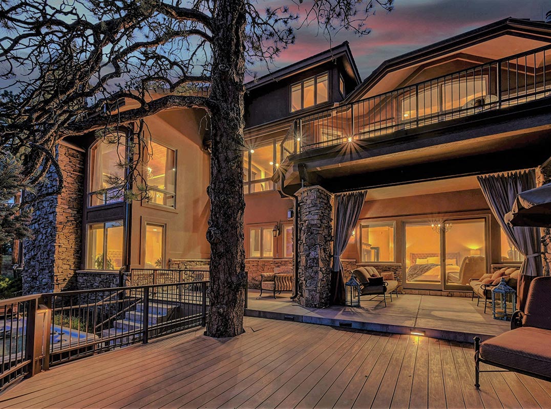 Stunning Luxury Mountain Home On 4.85 Acres
