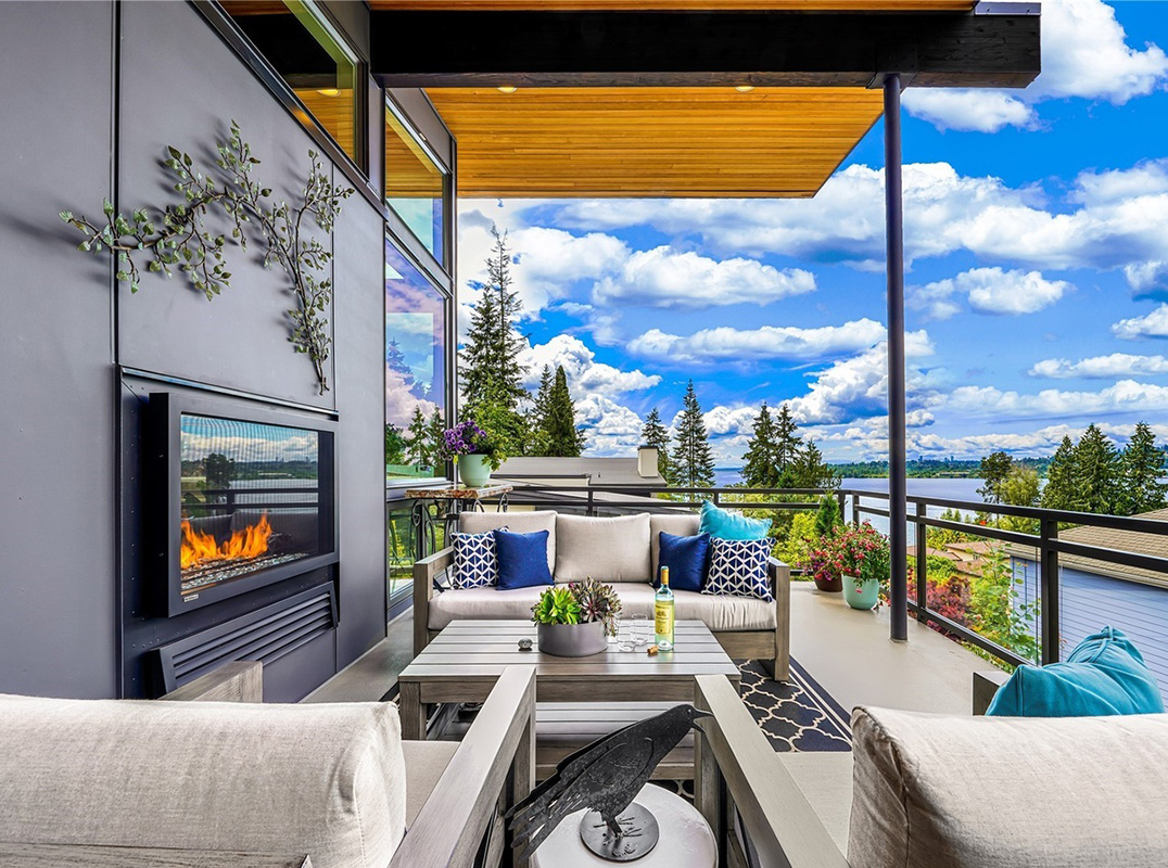 Incredible Kirkland View Home