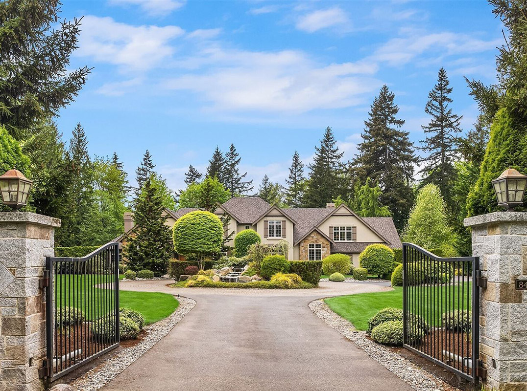 A Private Northwest Estate Beyond Compare
