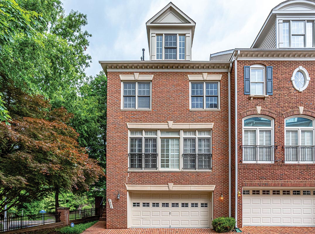 Amazing Location Minutes from Downtown McLean