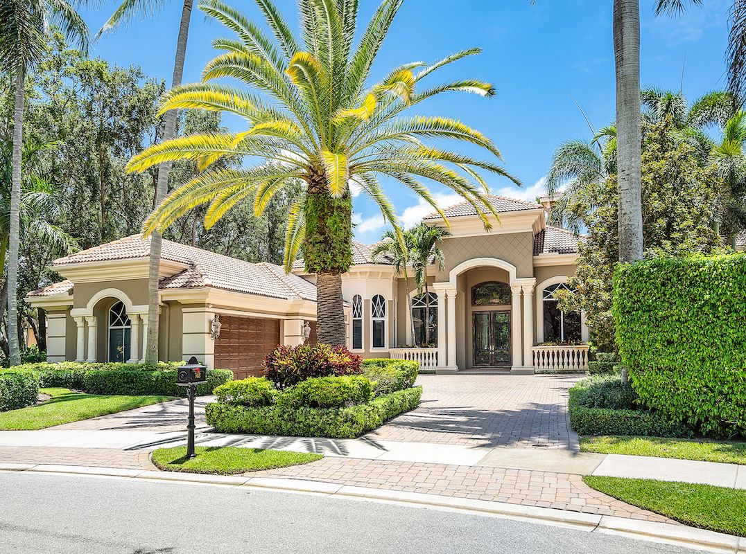 Waterfront Living at its Finest!