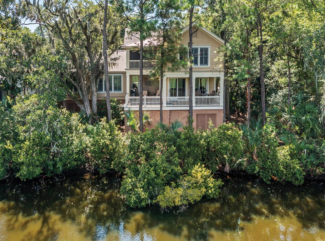 Kiawah Charm and Tranquility on a Quiet Lagoon