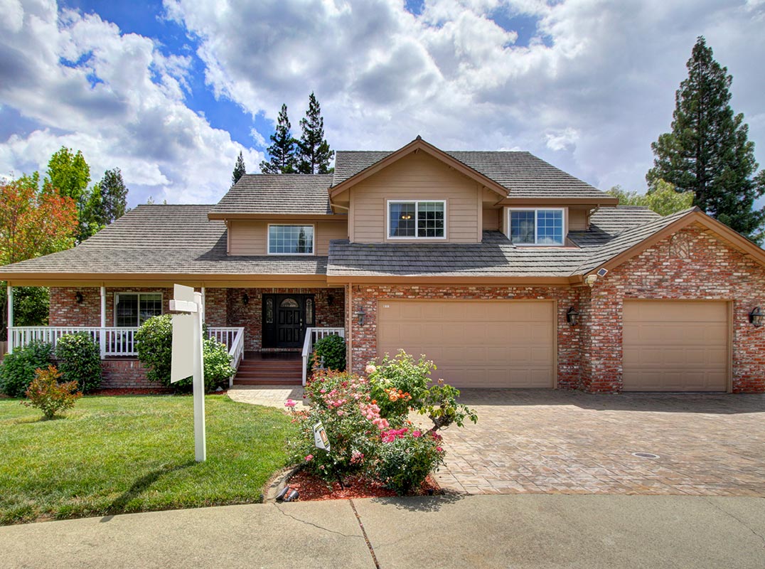 Beautiful home in American River Canyon North! 
