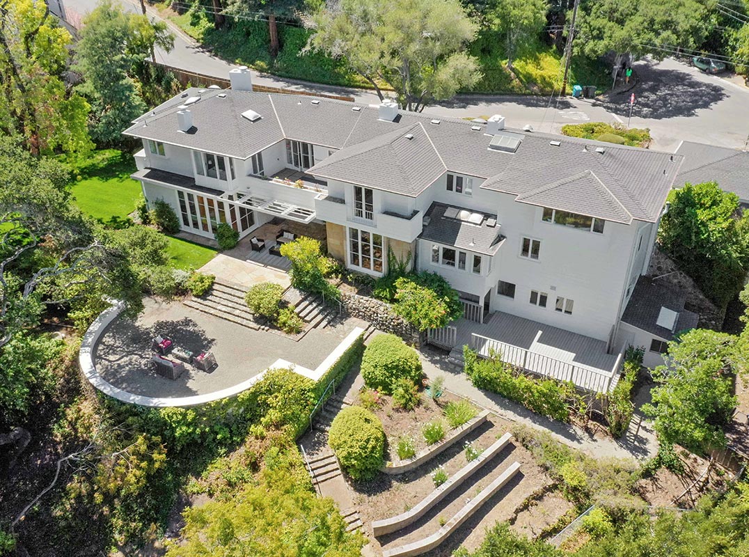 Exquisitely Built, Elegant Architectural Masterpiece