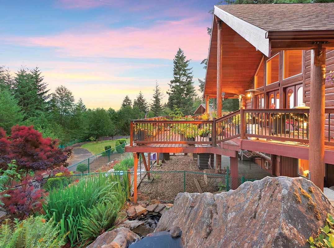 PRIVATE 7 ACRE ESTATE WITH  STUNNING MT. HOOD VIEWS