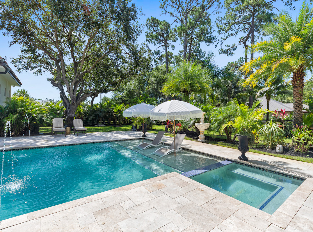 Private 2.5 Acre Tropical Oasis