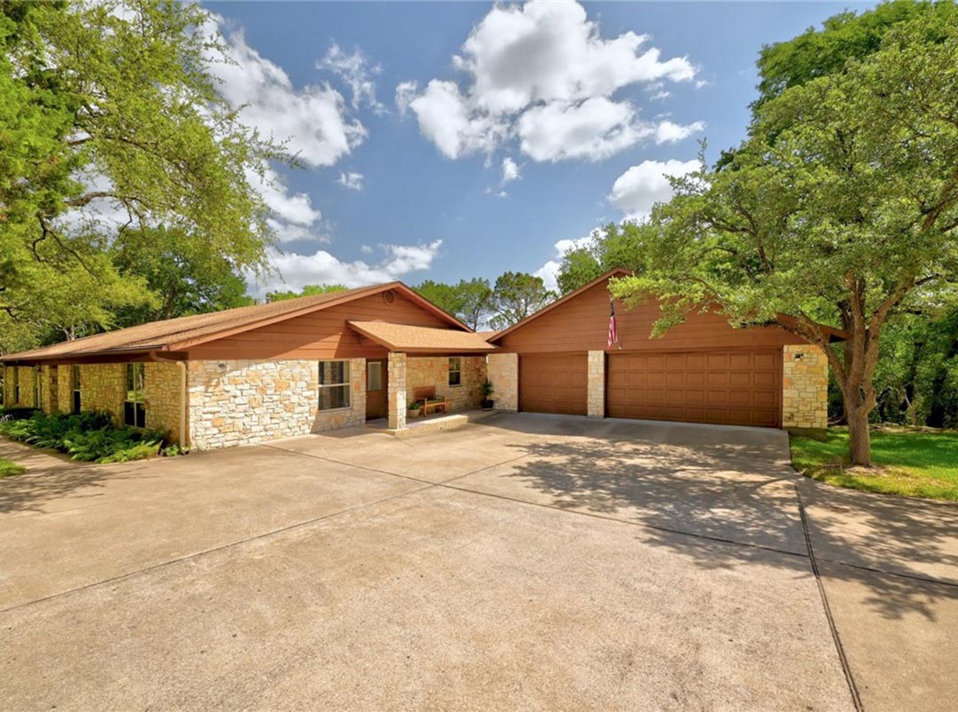 Charming Texas Ranch- Style Home on 3.13 Acres