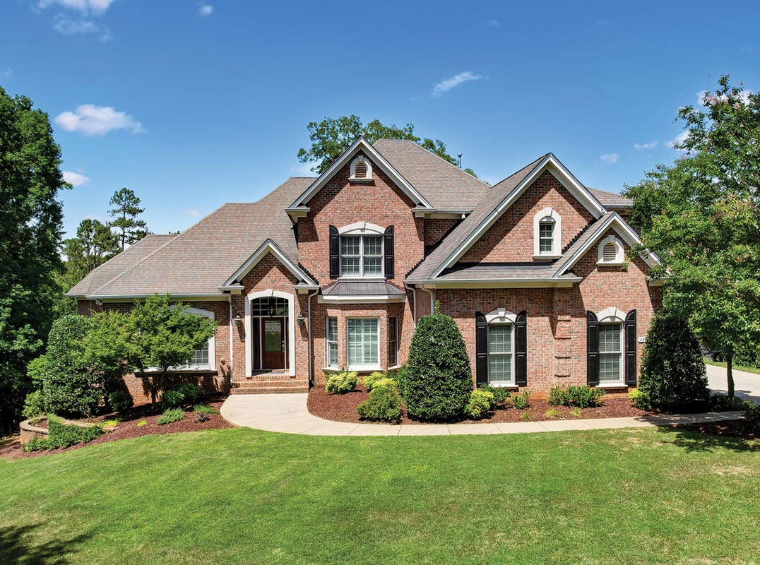 Luxurious Living Waterfront Home with Views of Lake Wylie