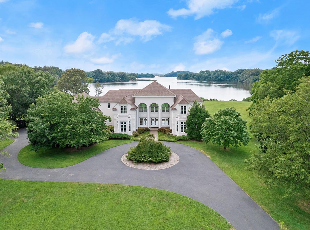 Magnificent Waterfront Estate on the Eastern Shore