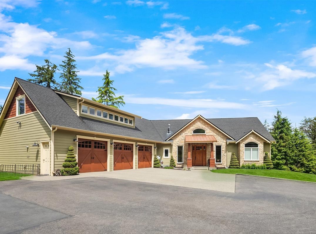 Custom Equestrian Living