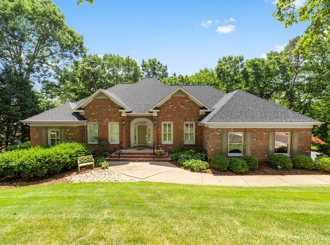 Private Waterfront Estate in Old North State Club