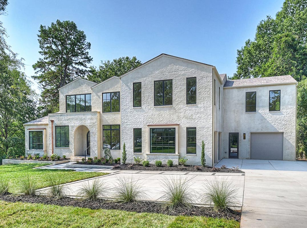LHM Charlotte Stunning New Construction in Mammoth Oaks
