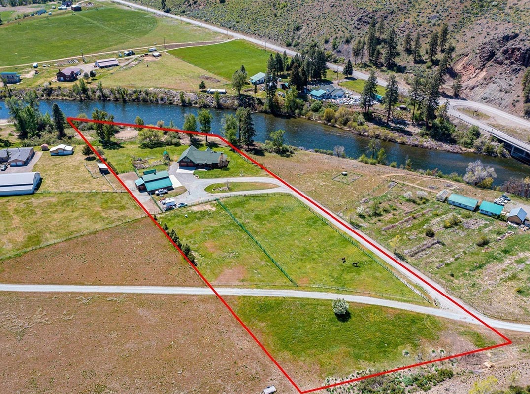 LHM Greater Seattle Methow Riverfront Equestrian Estate