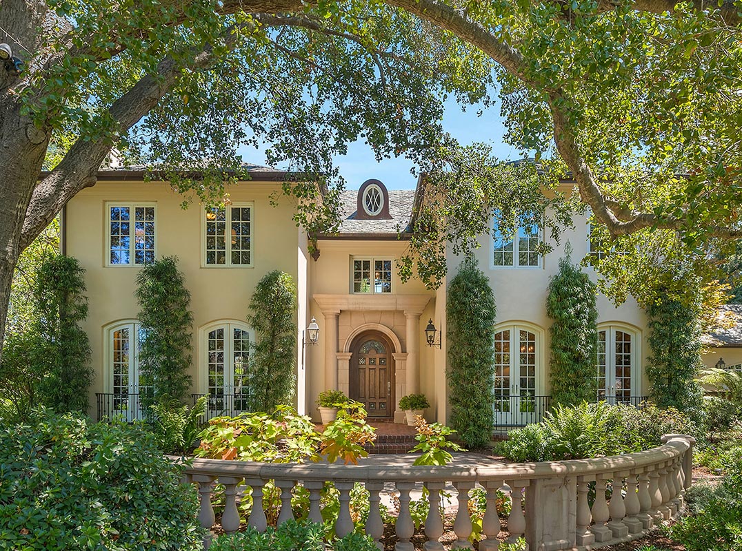 Stunning Mediterranean-style Estate 