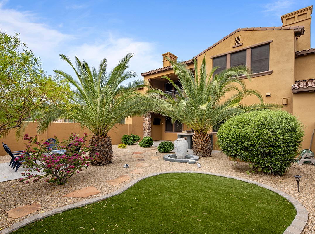 Sensational Lock and Leave in the heart of North Scottsdale