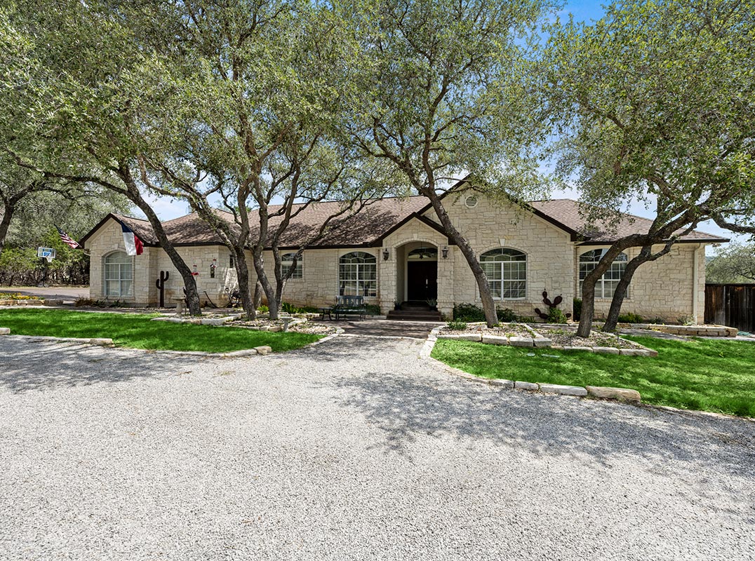 Ranchette on 4.86 Acres in Paleface Ranch