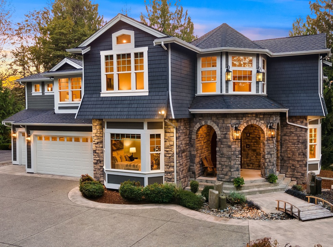 Spacious Tahoma Residence